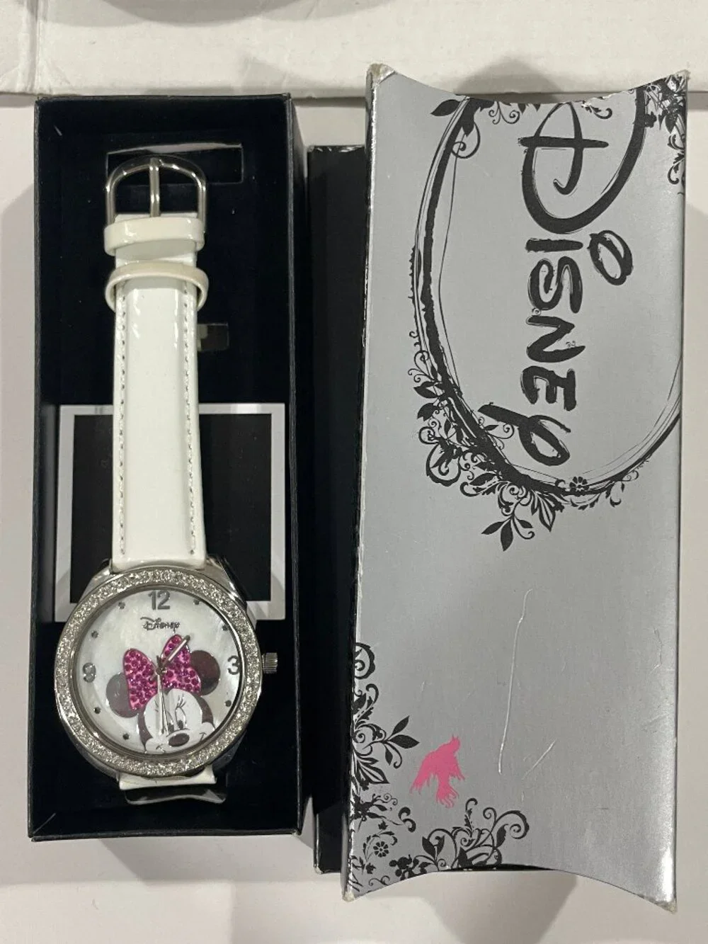 Minnie Mouse Disney/ Avon Rhinestone Watch White Strap Brand NEW Battery WORKS